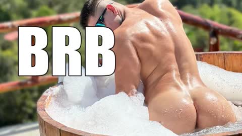 Snapshot of max_mayer chatting on 10-14-25, 02:34 Maximo Mayer online show from 10-14-25, 02:34