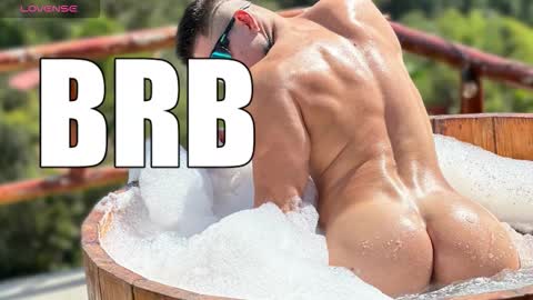 Snapshot of max_mayer chatting on 11-10-25, 12:20 Maximo Mayer online show from 11-10-25, 12:20