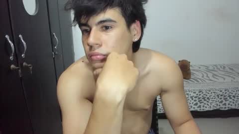 Snapshot of max_miller66 chatting on 06-15-26, 03:53 Max online show from 06-15-26, 03:53