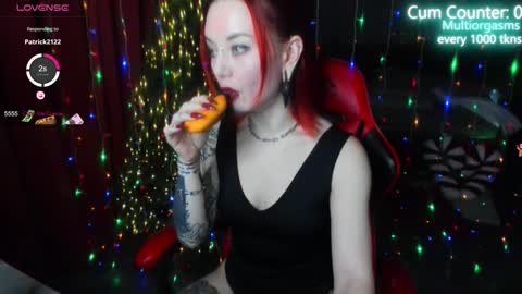 Snapshot of max_phoenix chatting on 12-29-24, 10:14 Max online show from 12-29-24, 10:14