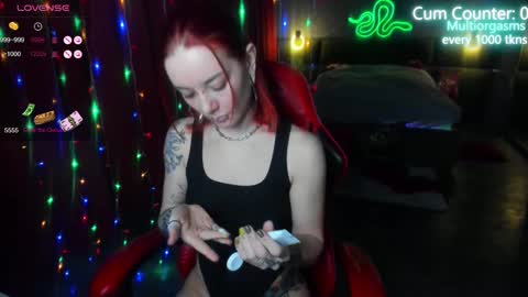 Snapshot of max_phoenix chatting on 02-17-25, 06:15 Max online show from 02-17-25, 06:15