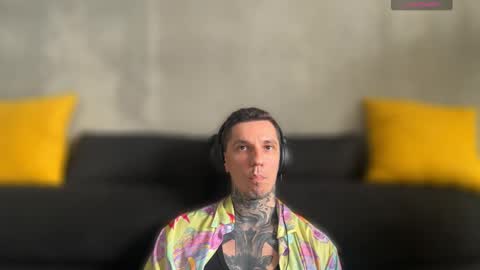    online show from 09-12-25, 07:08