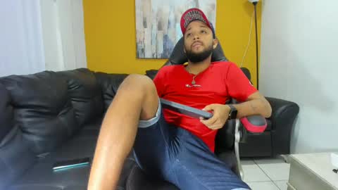 Snapshot of max_sexyhot26 chatting on 01-07-25, 02:53 max_sexyhot26 online show from 01-07-25, 02:53