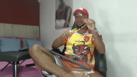 Snapshot of max_sexyhot26 chatting on 02-20-25, 02:40 max_sexyhot26 online show from 02-20-25, 02:40