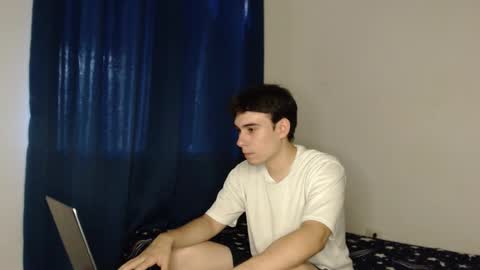 max_snow1616 online show from 10-12-25, 07:24