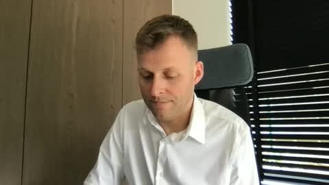 Max take off clothes online show from 03-12-26, 12:55