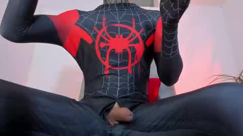 Snapshot of max_val chatting on 11-13-25, 02:38 Max online show from 11-13-25, 02:38