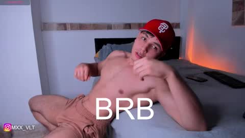 max_valiant1 online show from 10-28-25, 08:51