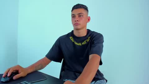 Snapshot of max_wild01 chatting on 07-15-26, 06:46 MAX online show from 07-15-26, 06:46