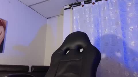 Max  Dalyn online show from 01-08-25, 07:24