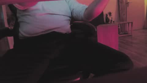 Snapshot of maxcamlove chatting on 02-22-26, 08:57 maxcamlove online show from 02-22-26, 08:57