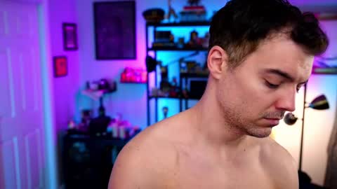 Max Hughes online show from 11-13-25, 02:43