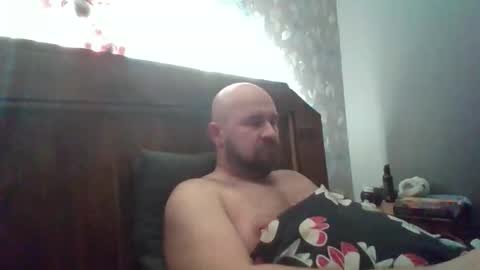 Snapshot of maxhunter chatting on 11-18-25, 06:34 maxhunter online show from 11-18-25, 06:34