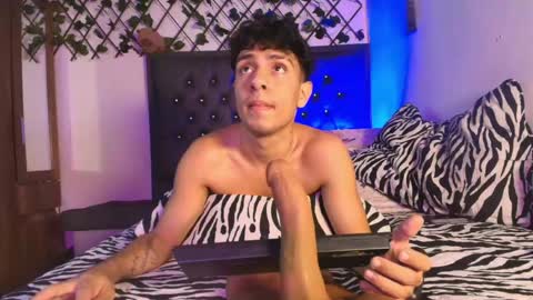 maxi_and_evan online show from 06-05-26, 07:14