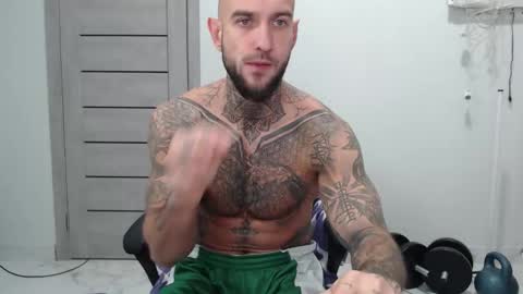 Maximus Fox online show from 11-16-25, 06:52