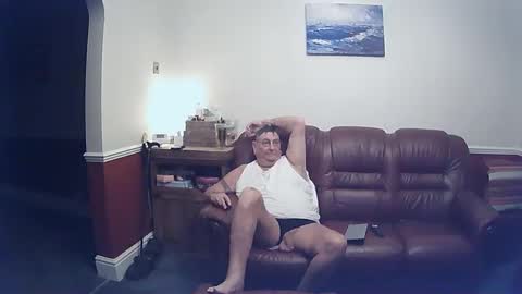 MAX online show from 02-08-25, 09:36