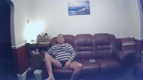 MAX online show from 02-14-25, 09:32