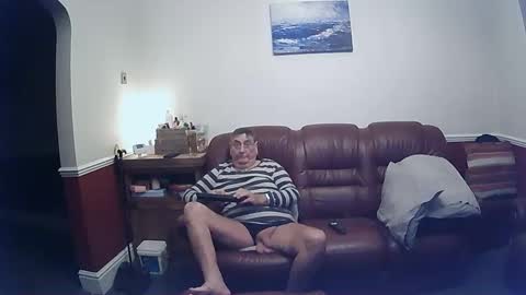 MAX online show from 02-17-25, 10:58