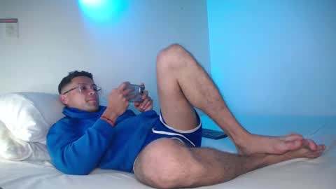 MAXI      online show from 02-18-25, 06:04