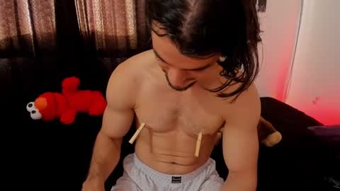 Snapshot of maxi_styles chatting on 01-16-25, 07:52 Alex online show from 01-16-25, 07:52