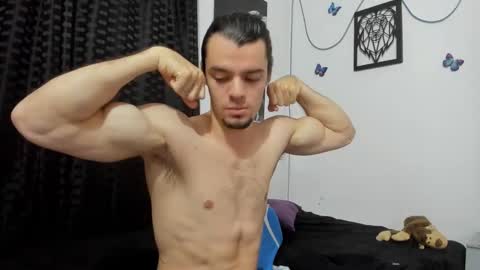 Snapshot of maxi_styles chatting on 01-25-25, 04:23 Alex online show from 01-25-25, 04:23