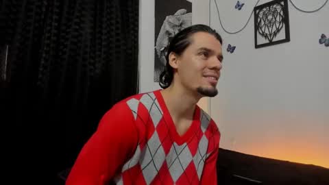 Snapshot of maxi_styles chatting on 02-21-25, 02:48 Alex online show from 02-21-25, 02:48