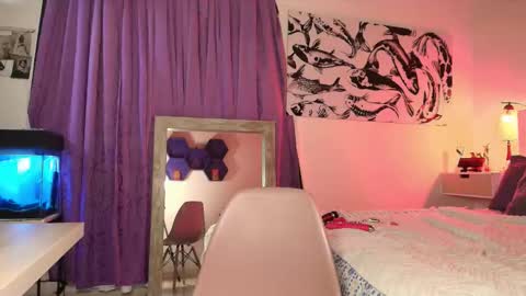 Max online show from 02-07-26, 03:21