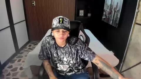Snapshot of maxigarcia_ chatting on 05-15-26, 10:06 Maxi online show from 05-15-26, 10:06