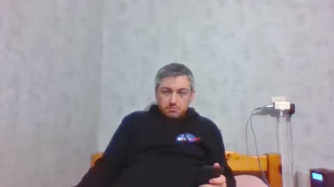Snapshot of maximefrxx chatting on 01-15-25, 04:21 Maxime online show from 01-15-25, 04:21