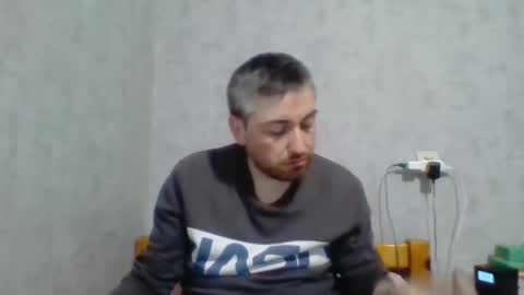 Snapshot of maximefrxx chatting on 02-26-25, 05:07 Maxime online show from 02-26-25, 05:07