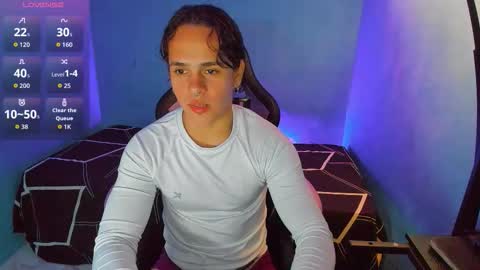 Snapshot of maximiliano_scoott_ chatting on 10-14-25, 06:42 maximiliano_scoott_ online show from 10-14-25, 06:42
