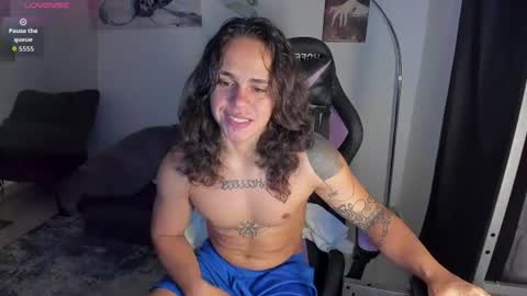 Snapshot of maximiliano_scoott_ chatting on 06-13-26, 05:22 maximiliano_scoott_ online show from 06-13-26, 05:22