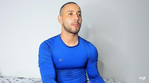 Snapshot of maximo004 chatting on 02-18-26, 01:12 Maximo online show from 02-18-26, 01:12