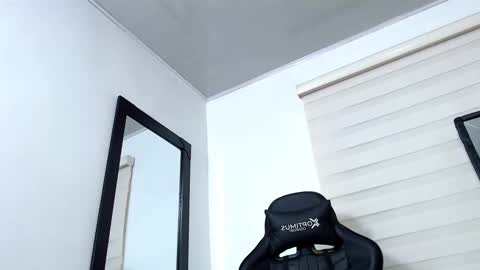 Maximo Sebastian online show from 02-20-25, 02:07