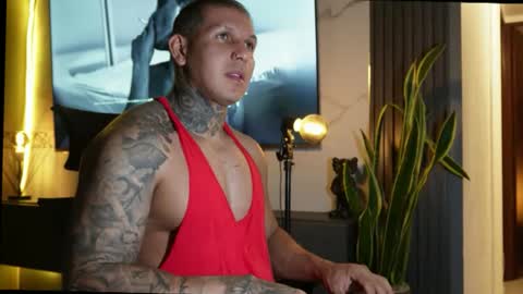 Snapshot of maximo_vega chatting on 11-13-25, 01:59 Maximo online show from 11-13-25, 01:59