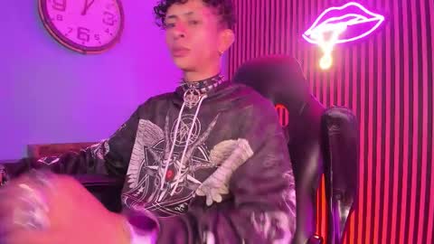 MAXIMO online show from 03-02-26, 03:52