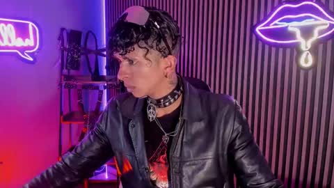 MAXIMO online show from 03-25-26, 02:39