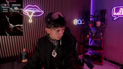 MAXIMO online show from 04-13-26, 03:45