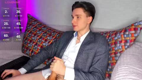 Max online show from 02-16-25, 03:27