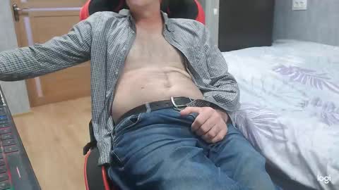 maximus3334 online show from 10-03-25, 10:56