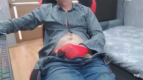 maximus3334 online show from 01-09-26, 09:45