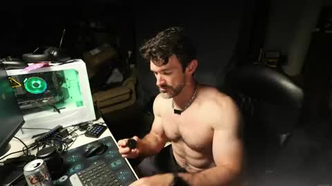 Snapshot of maximus_787 chatting on 04-25-26, 12:46 Maximus7871 online show from 04-25-26, 12:46