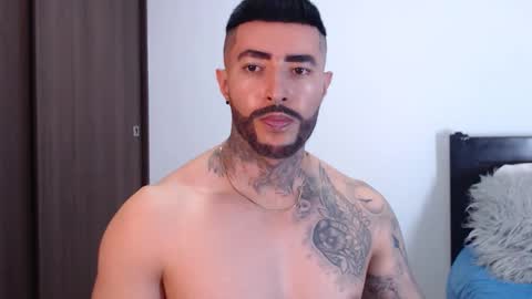 Independent Model online show from 01-22-25, 04:02