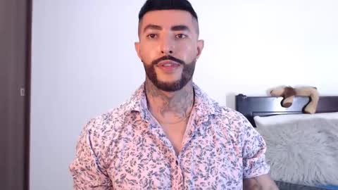 Independent Model online show from 02-05-25, 06:13