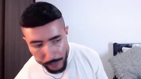 Independent Model online show from 03-07-25, 06:35