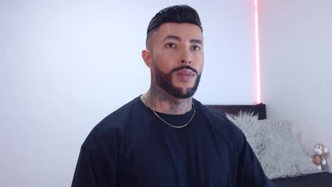 Independent Model online show from 09-28-25, 03:23