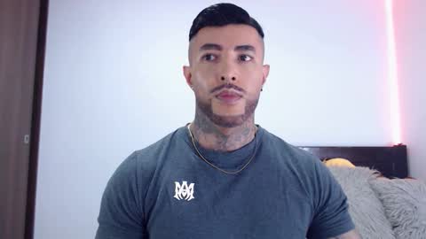 Independent Model online show from 12-22-25, 03:14