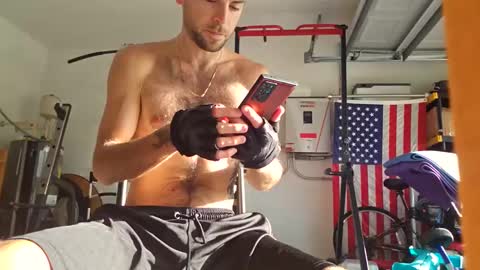 Snapshot of maximusdemitrious chatting on 11-08-25, 09:02 maximusdemitrious online show from 11-08-25, 09:02