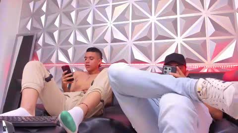 Maximus online show from 12-19-24, 02:46