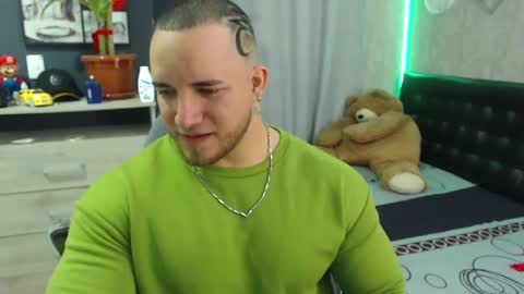 Snapshot of maximussantorini chatting on 12-07-24, 10:17 maximus online show from 12-07-24, 10:17